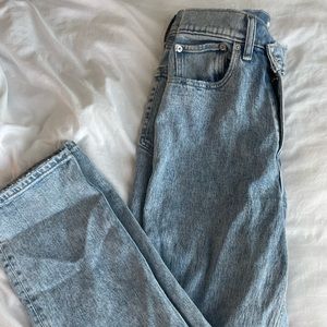 Abercrombie 90s Straight Ultra High Rise Jeans
